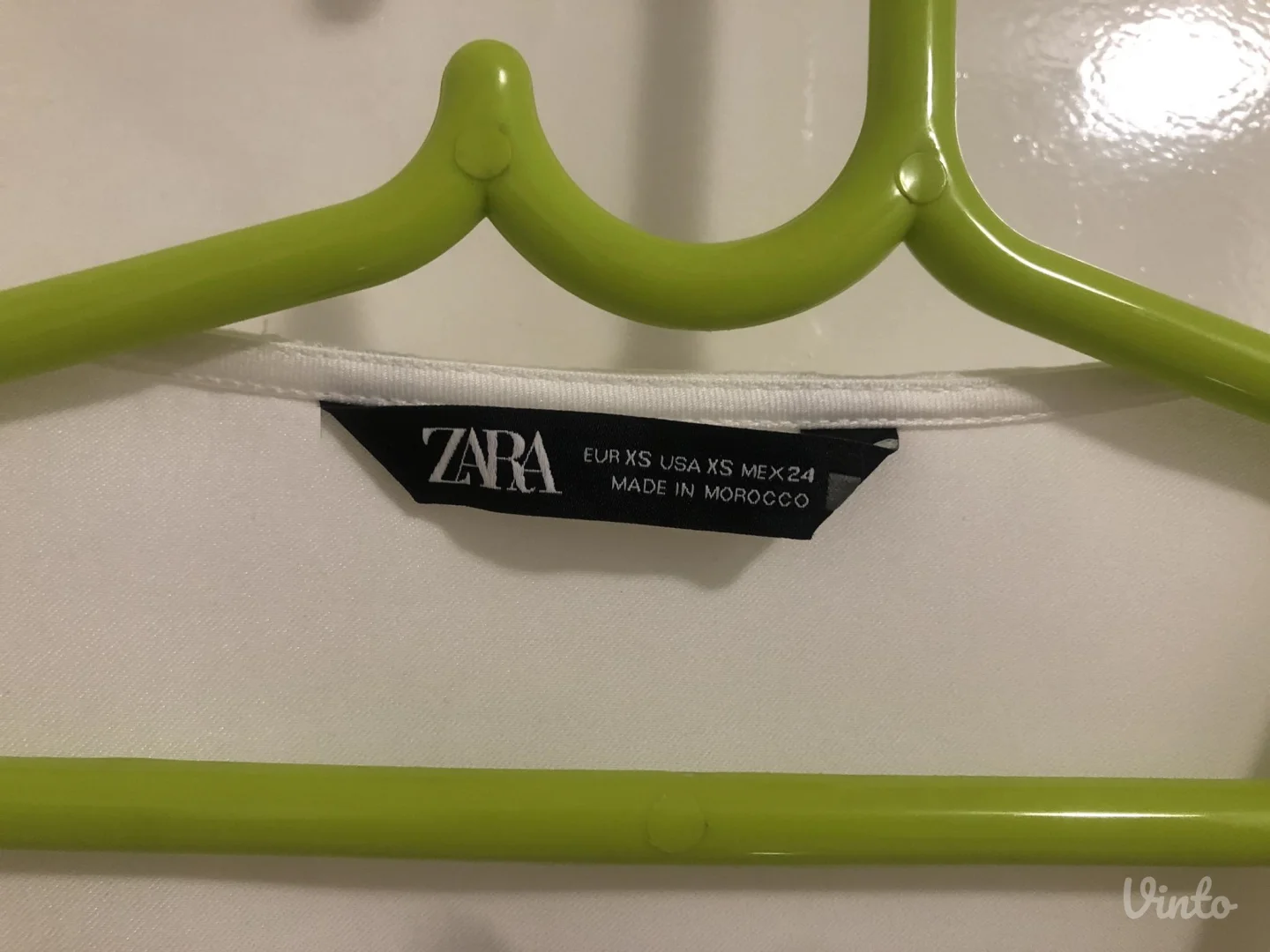 ZARA bela svečana crop satenska bluza / košulja (XS)