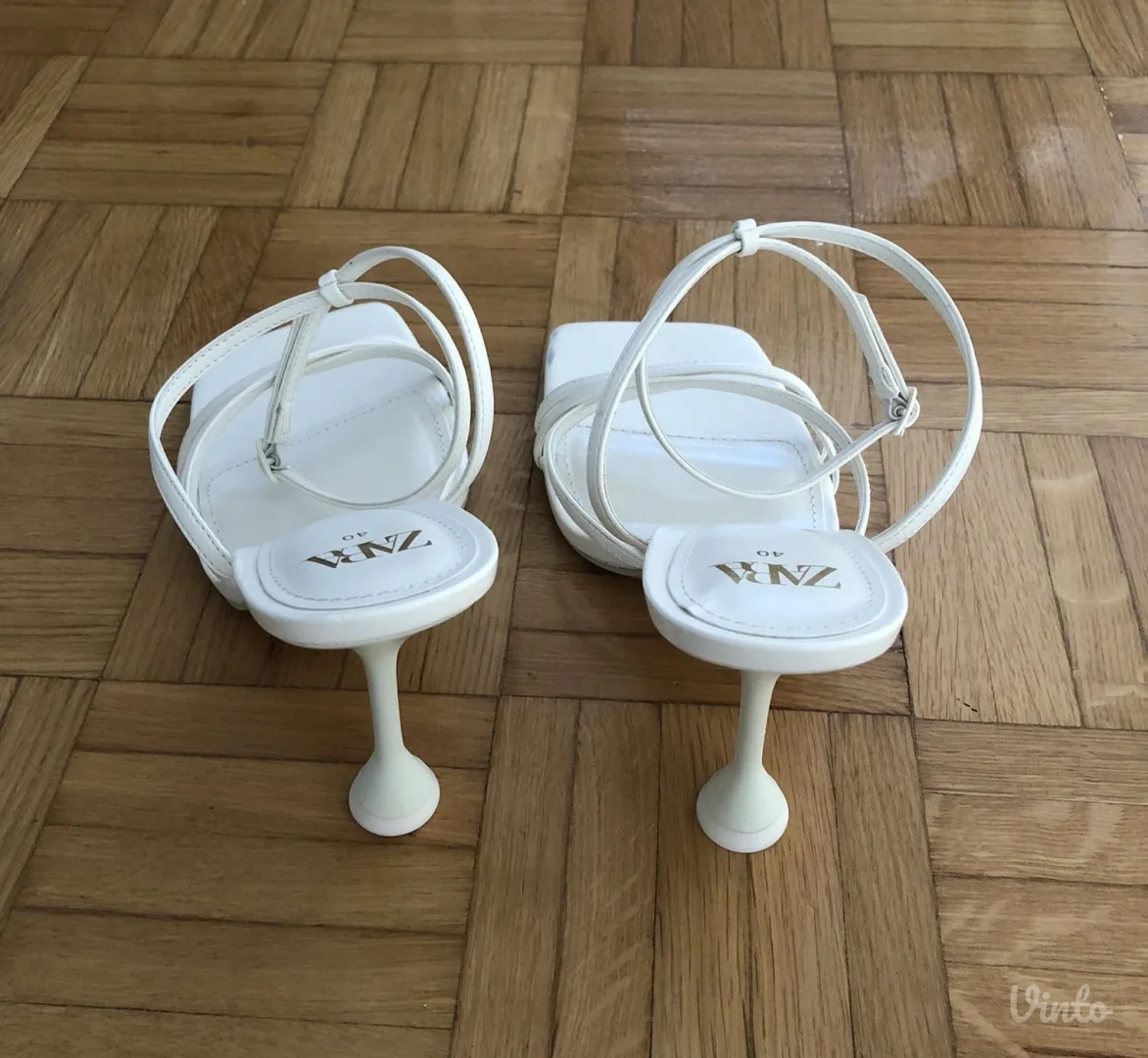 ZARA sandale na štiklu (40)