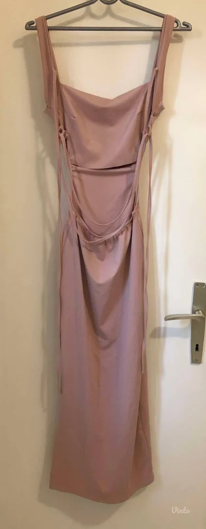 Roza elegantna haljina bez leđa