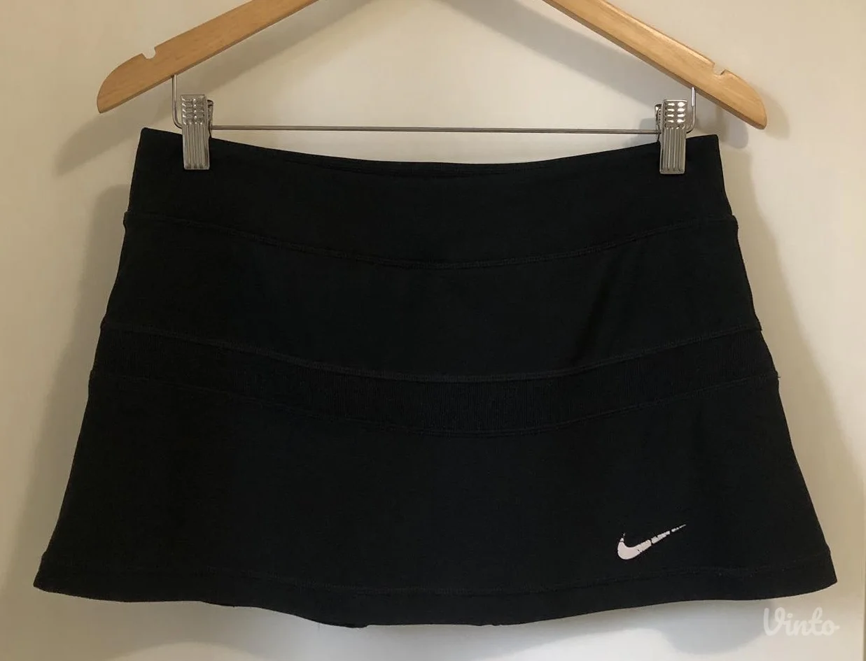 NIKE DRI FIT crna teniska suknjica sa podšortsem