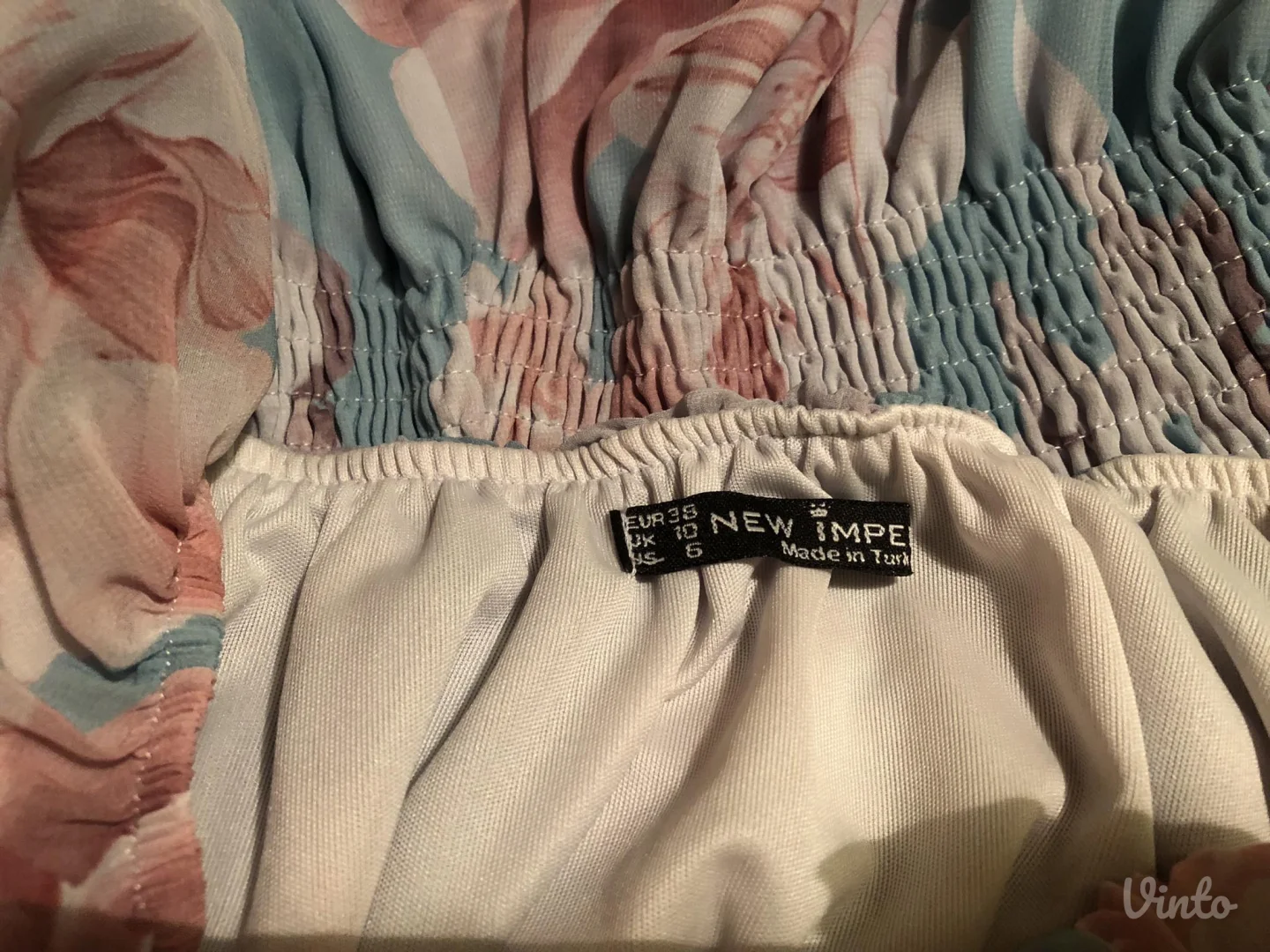 Lepršava šarena cvetna bluza