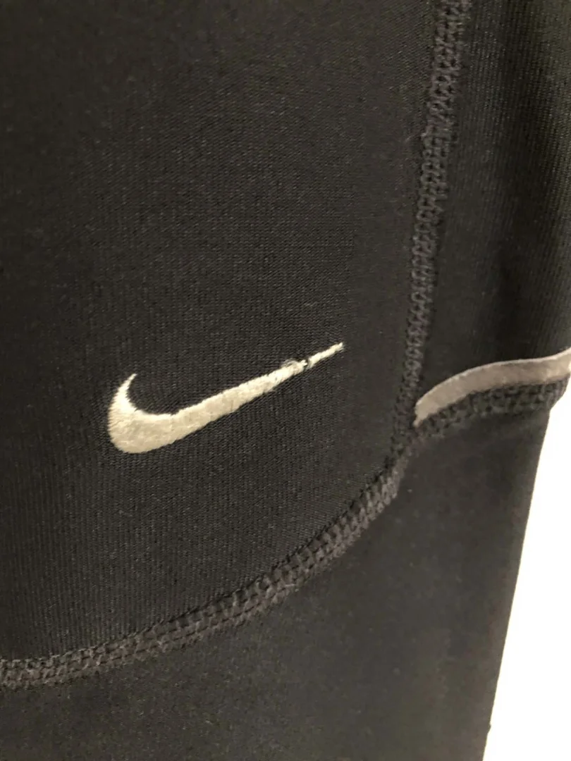 Nike DRI-FIT sportske crne bermude (helanke)