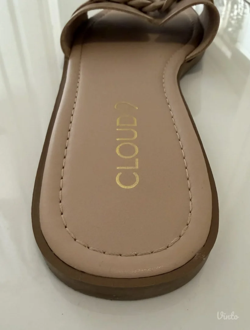 "Cloud 9" kožne papuče - NOVE