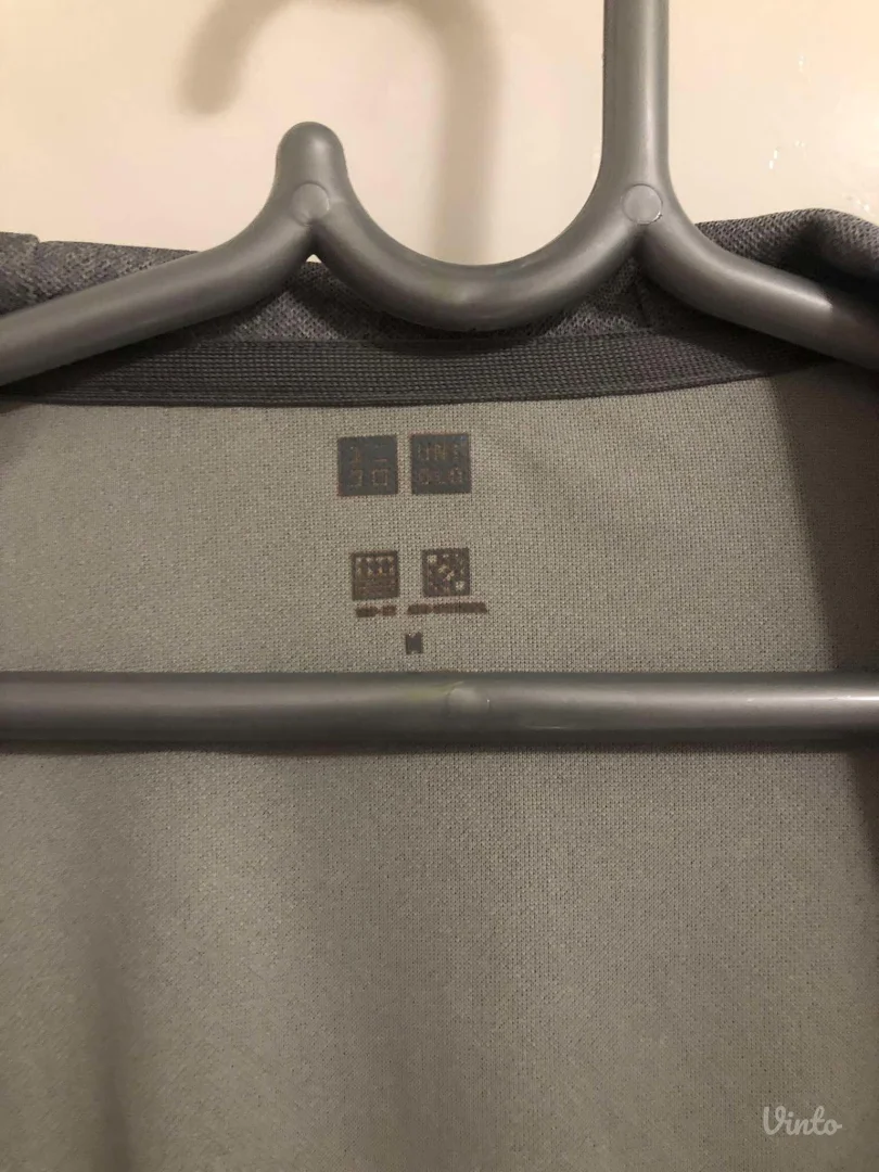 UNIQLO duks na kopčanje sa kapuljačom