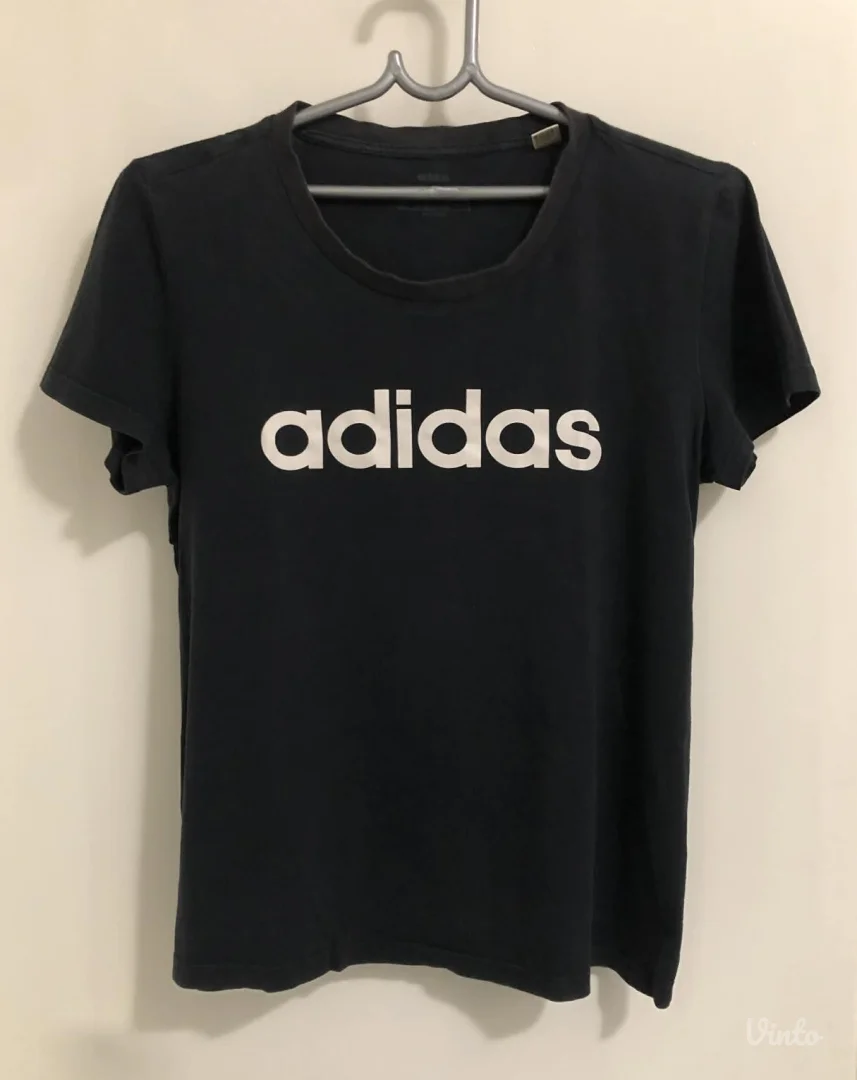 Adidas crna majica kratkih rukava