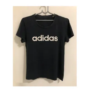 Adidas crna majica kratkih rukava