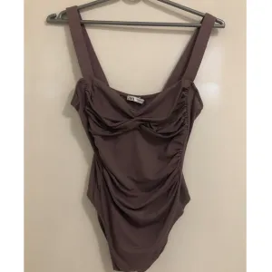 ZARA bodi majica
