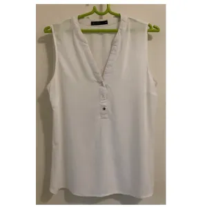 Tanka bela košulja bez rukava (bluza)