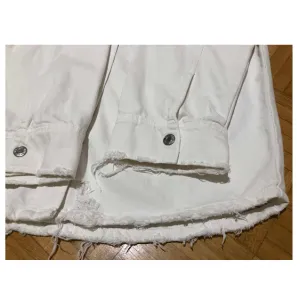 ZARA velika bela teksas košulja (oversize)