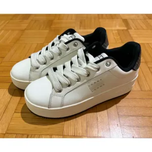 Tommy Hilfiger kožne bele patike