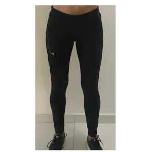 NIKE DRI-FIT crne helanke (sa džepovima)
