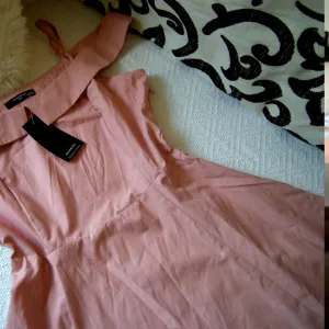 Reserved „Barbi“ haljina NOVO sa etiketom