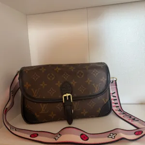 Louis Vuitton stil – Diane Black Leather