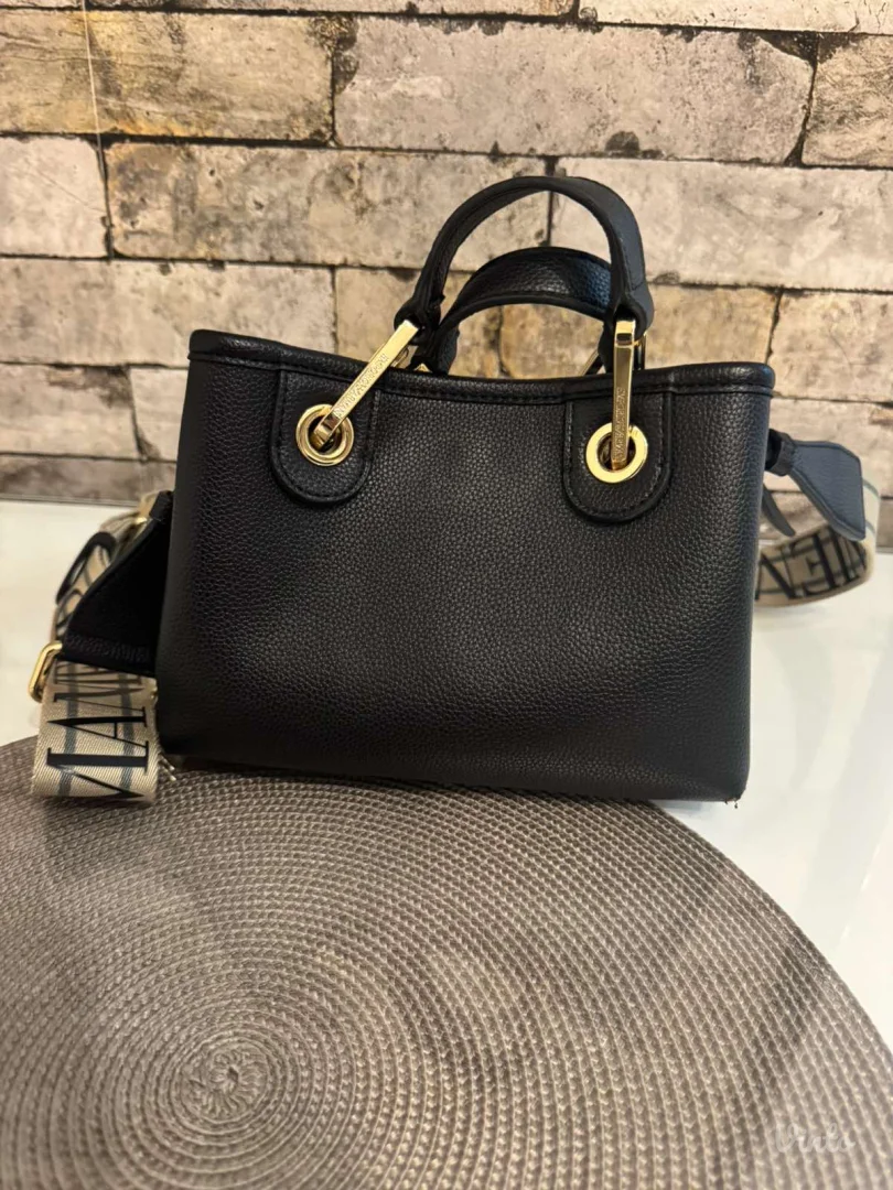 Emporio Armani Tasnica