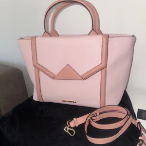 Karl Lagerfeld tasna