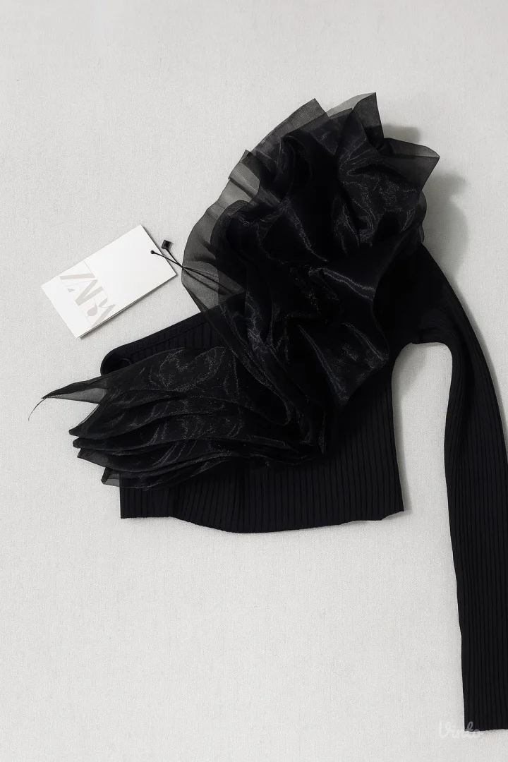 Zara- asimetrični top XS/S vel