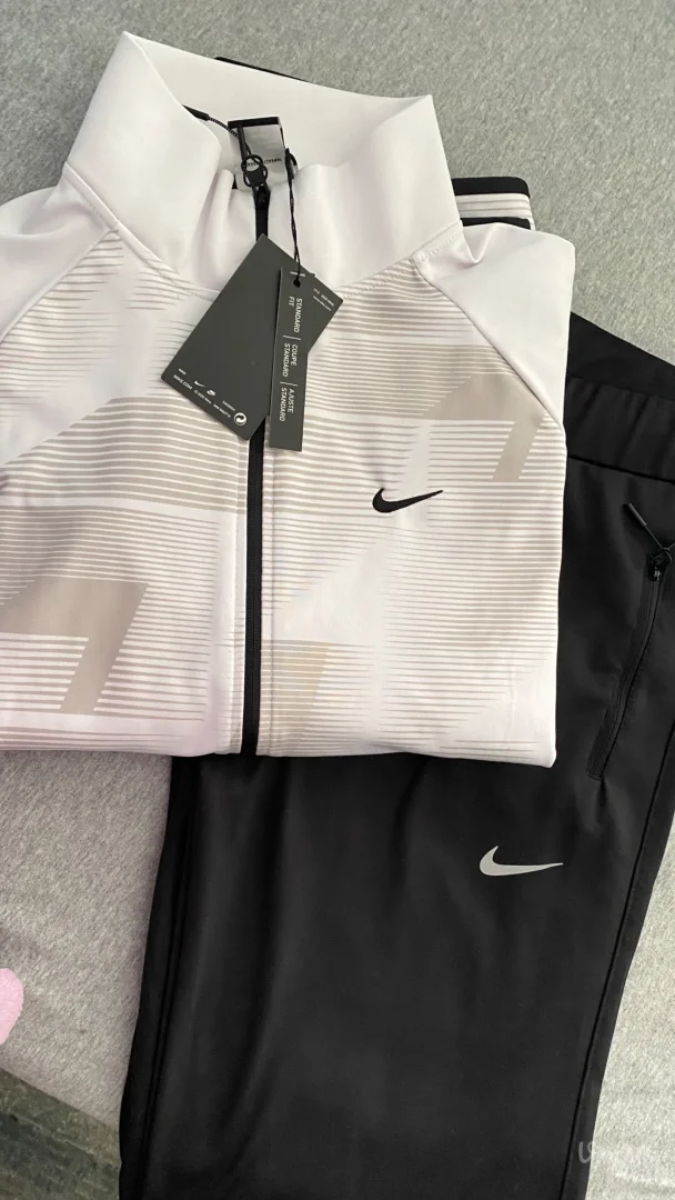 Nike- ženska trenerka komplet