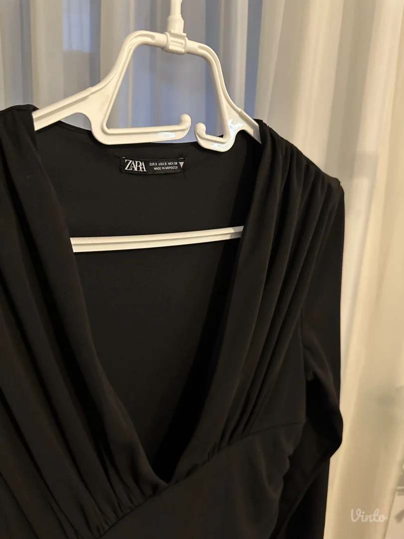 Zara crna haljina