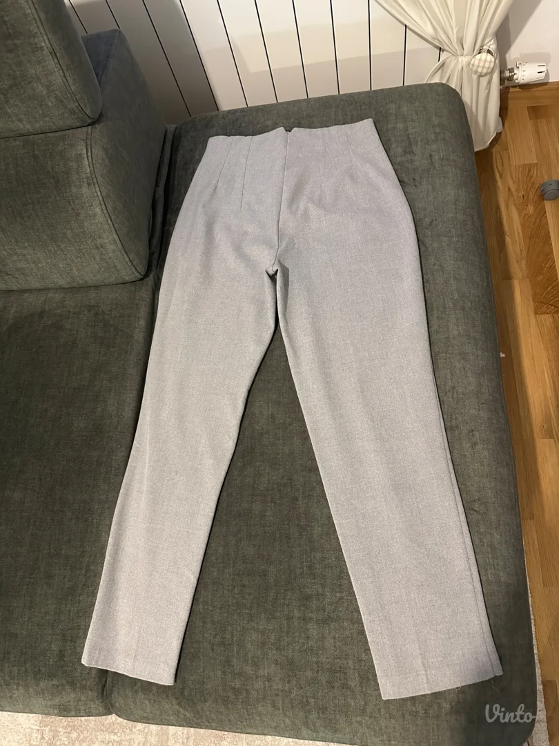 Zara pantalone