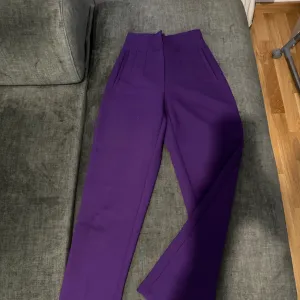 Zara pantalone