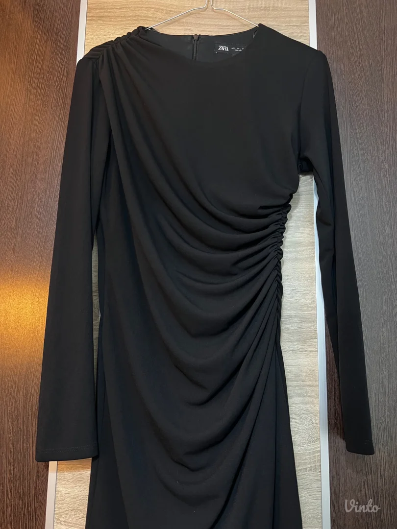 Zara crna kratka haljina