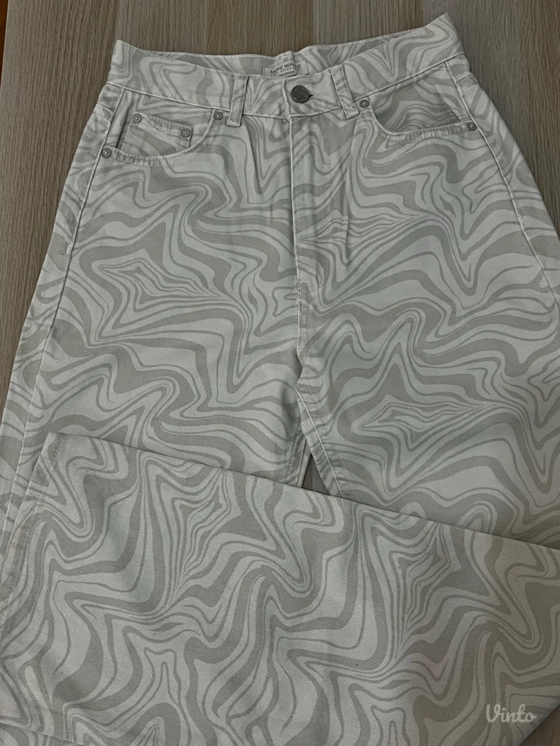 Pull&Bear prelepe šarene farmerke