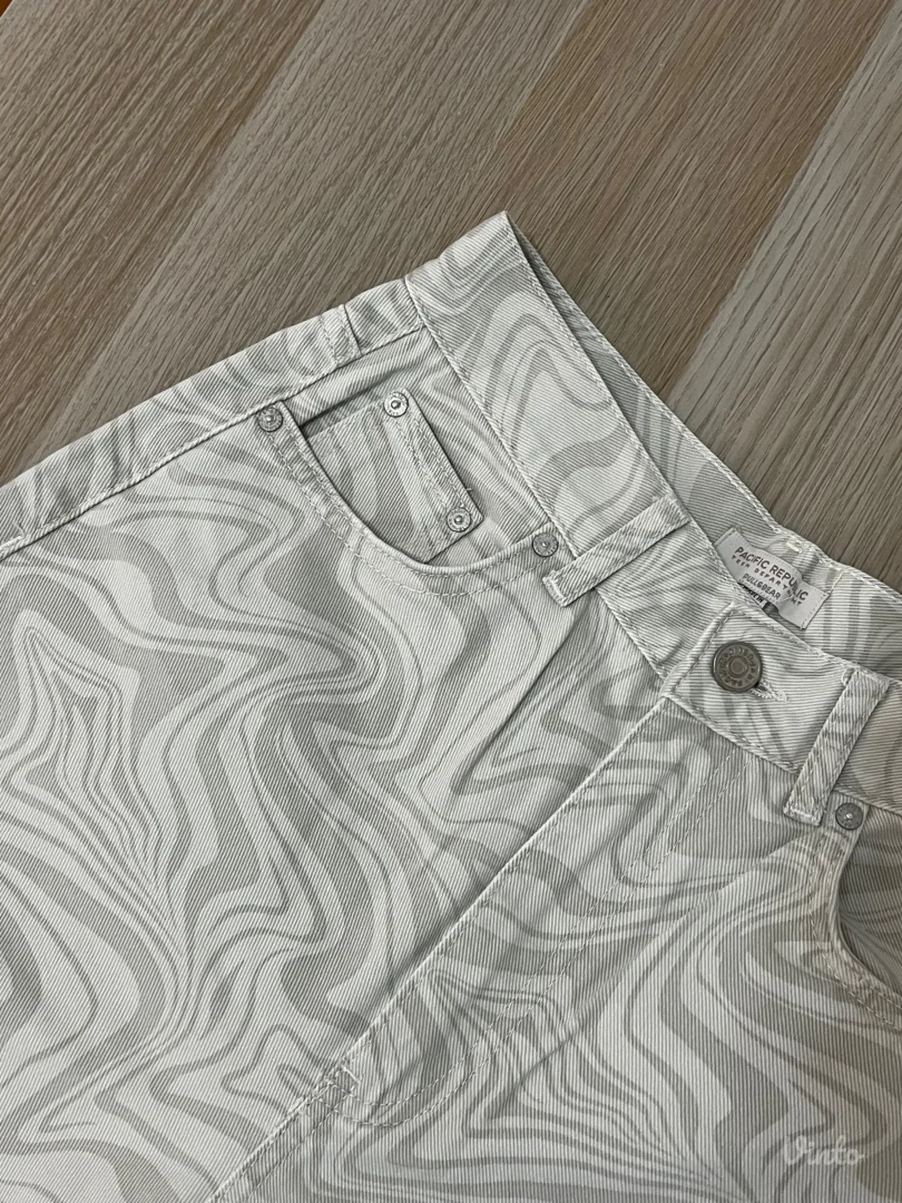 Pull&Bear prelepe šarene farmerke