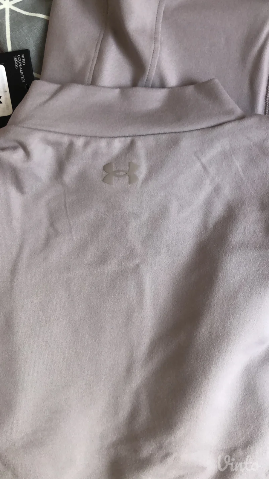 Under Armour top S