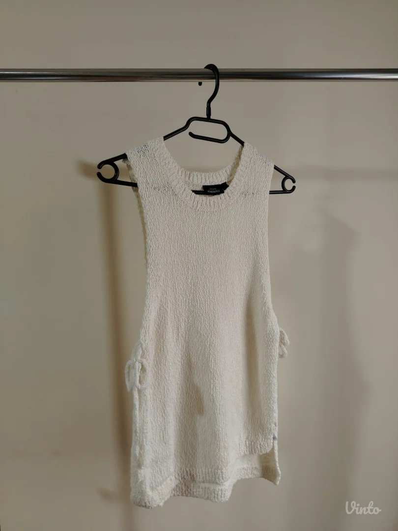 PROVIDNA PLETENA MAJICA U BEŽ/BELOJ BOJI