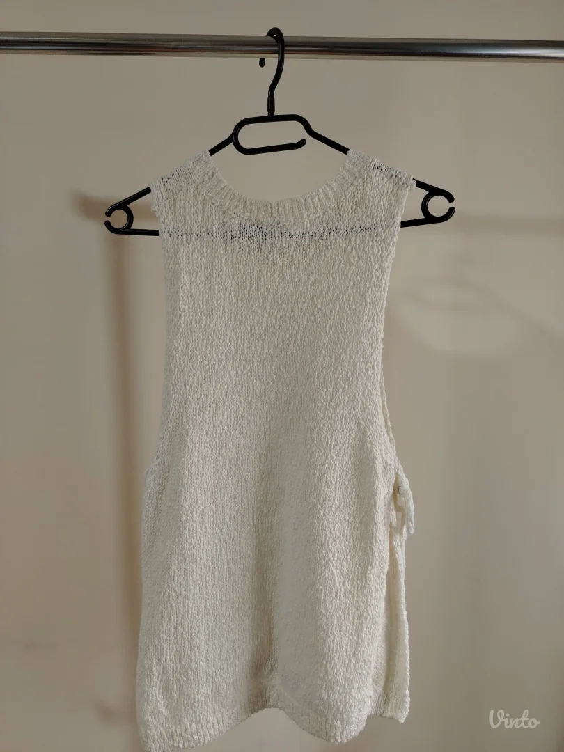 PROVIDNA PLETENA MAJICA U BEŽ/BELOJ BOJI