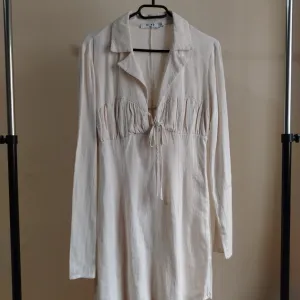 PROLEĆNA/ LETNJA HALJINA BEŽ BOJE