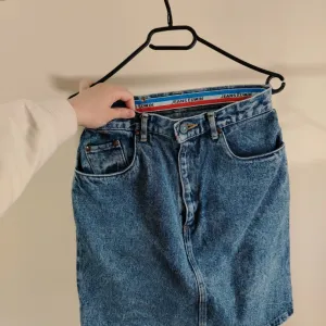 VINTAGE TEKSAS MINI SUKNJA