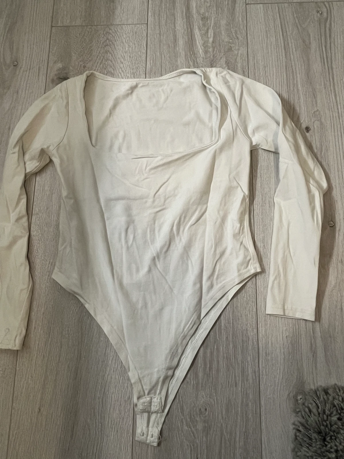 Beli pamučan bodi S