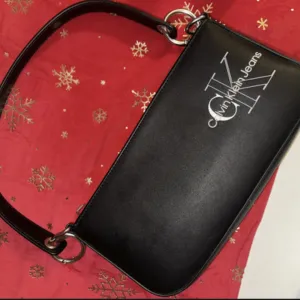 Calvin Klein Jeans torbica NOVO!