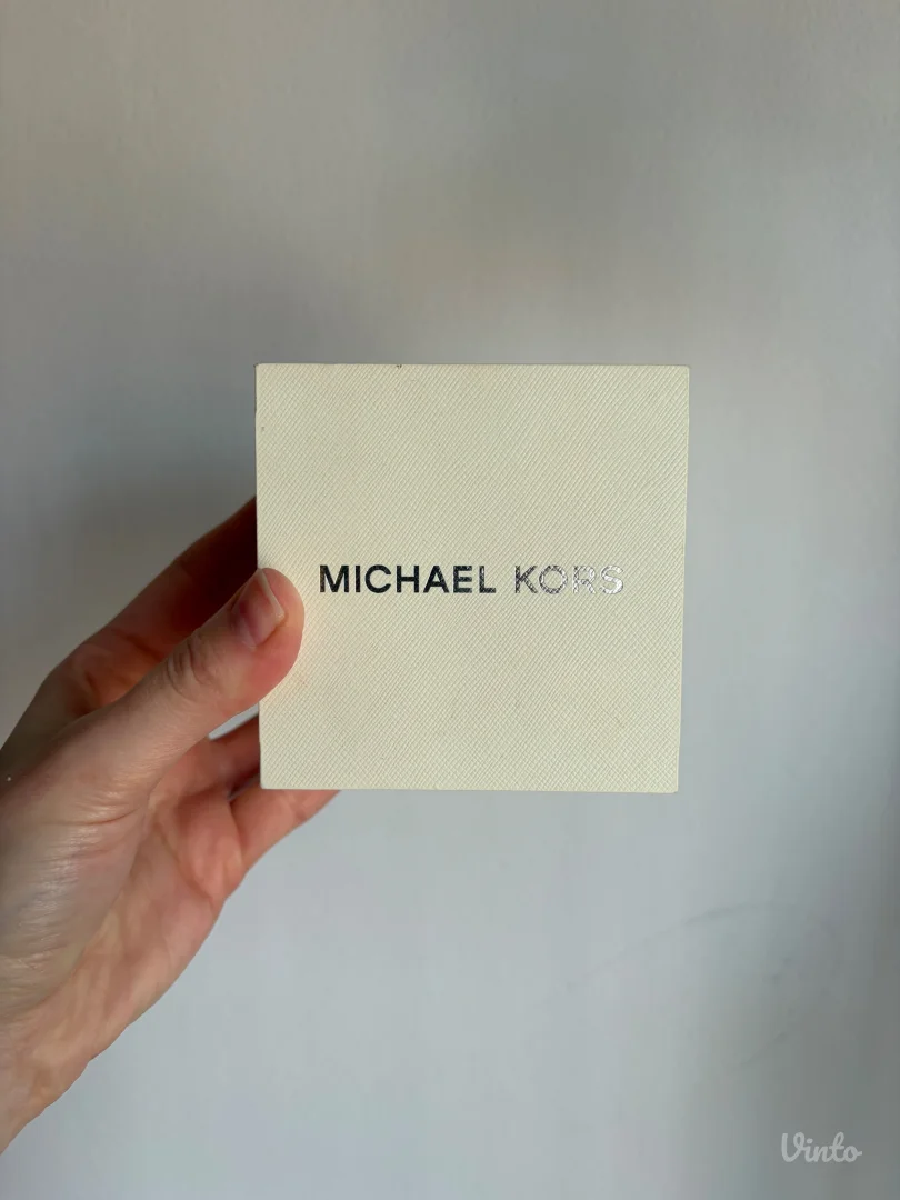 Michael Kors sat