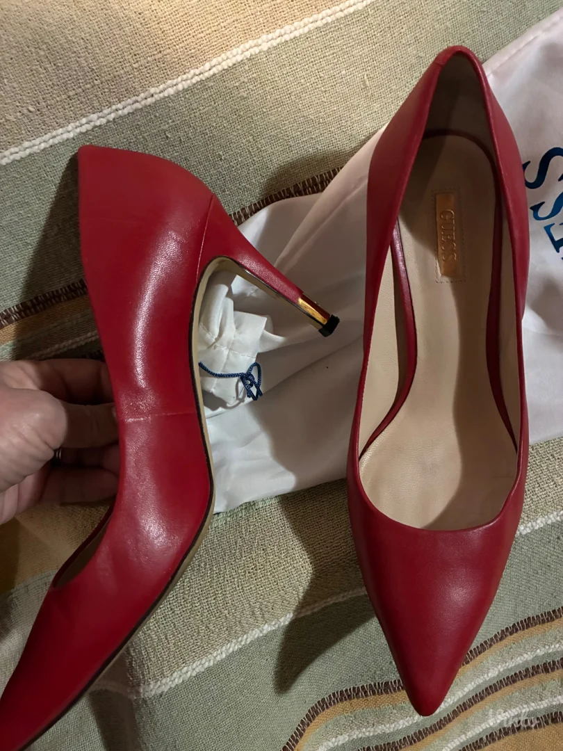 Guess crvene salonke