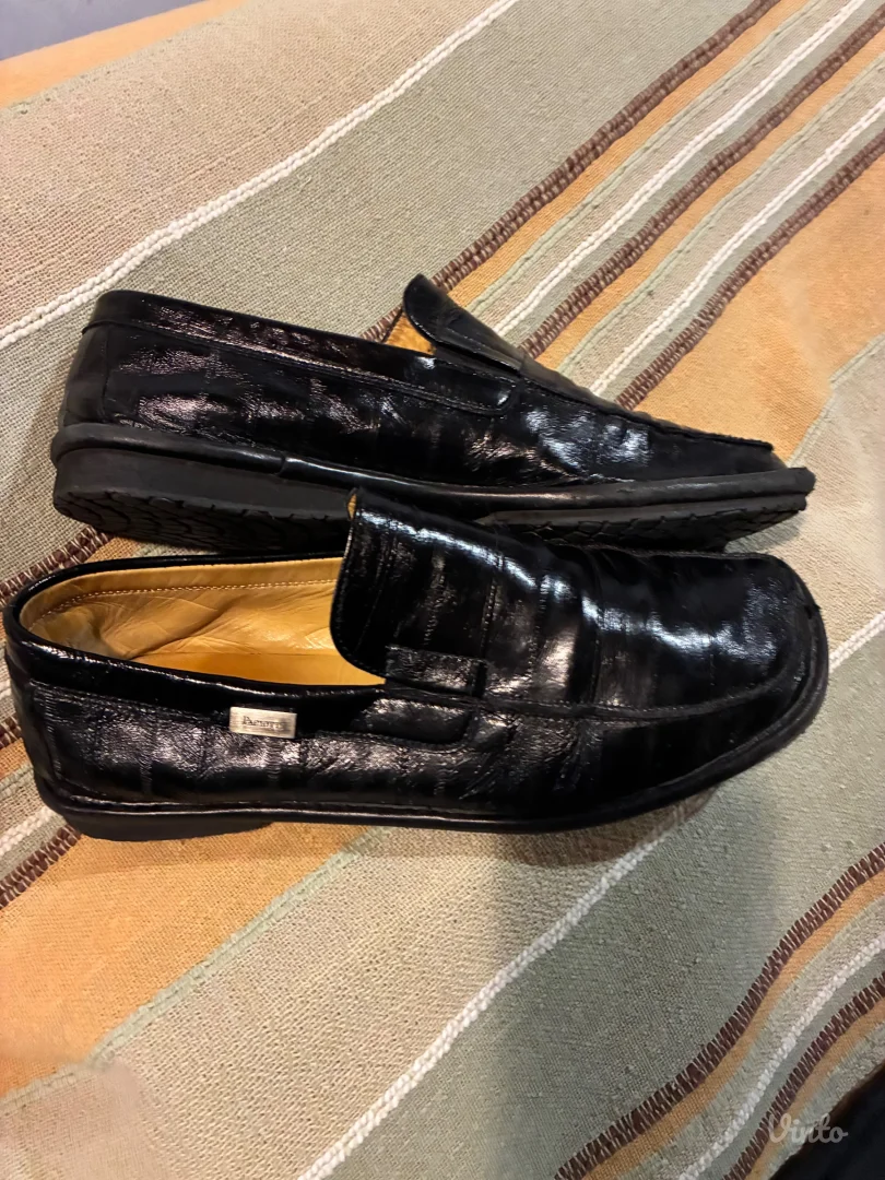 Cesare Paciotti crne mokasine visokog sjaja