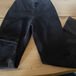 Pantalone firmirane somot