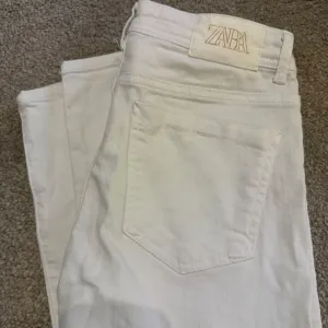 Zara bele farmerke