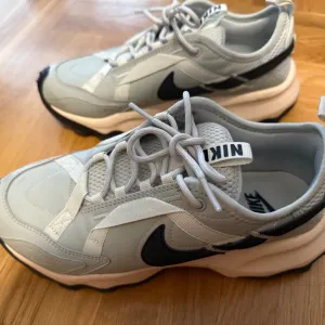 Nike TC 7900