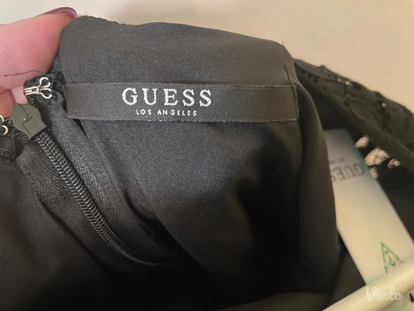 GUESS crna čipkana haljina NOVO