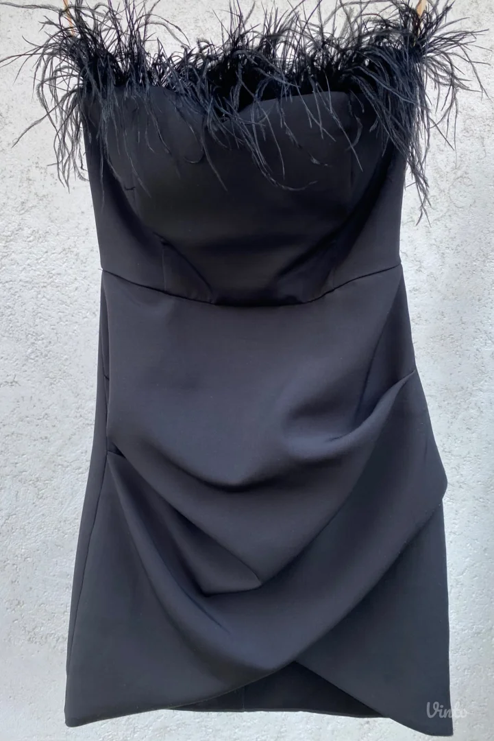 Crna elegantna haljina