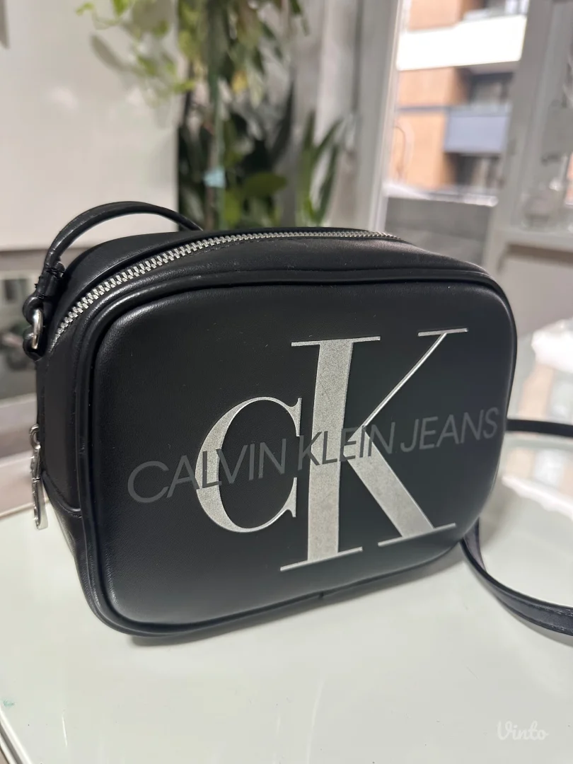 Calvin Klein torbica