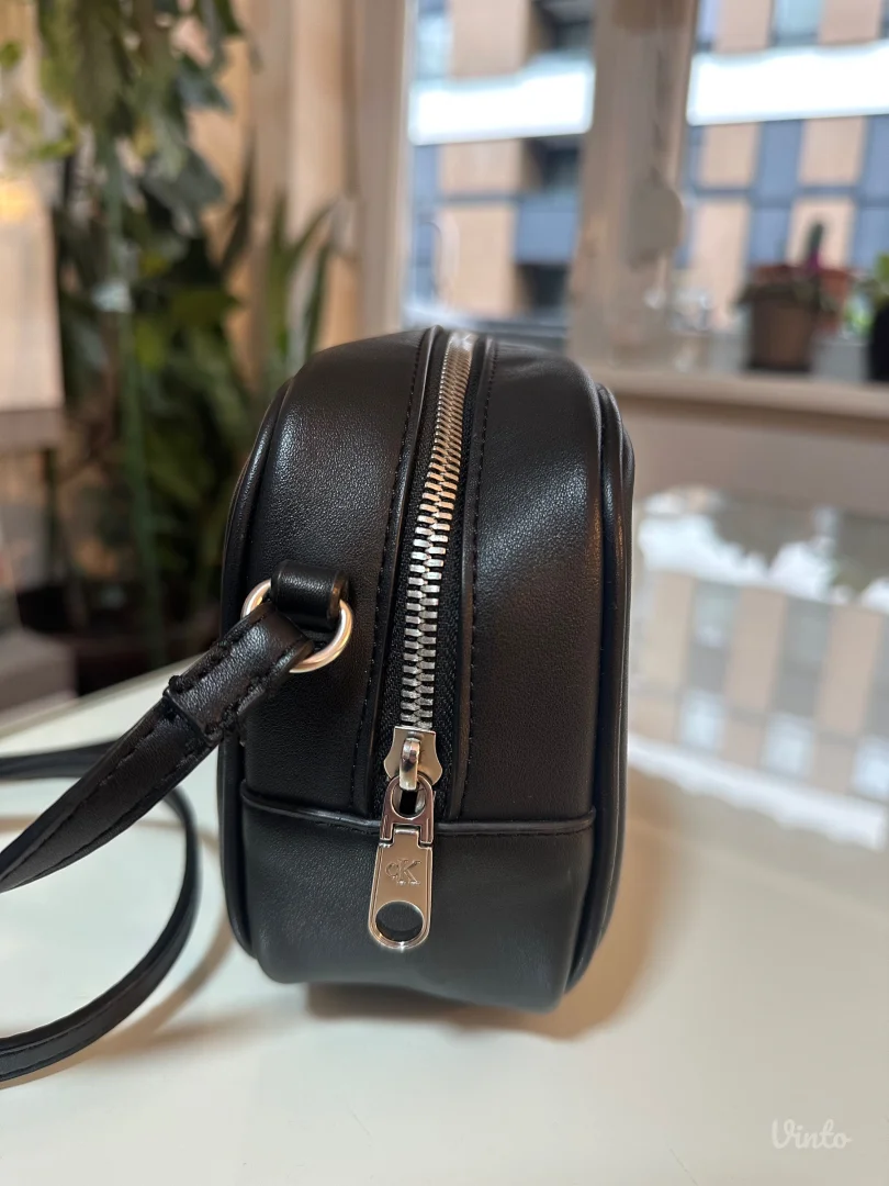 Calvin Klein torbica