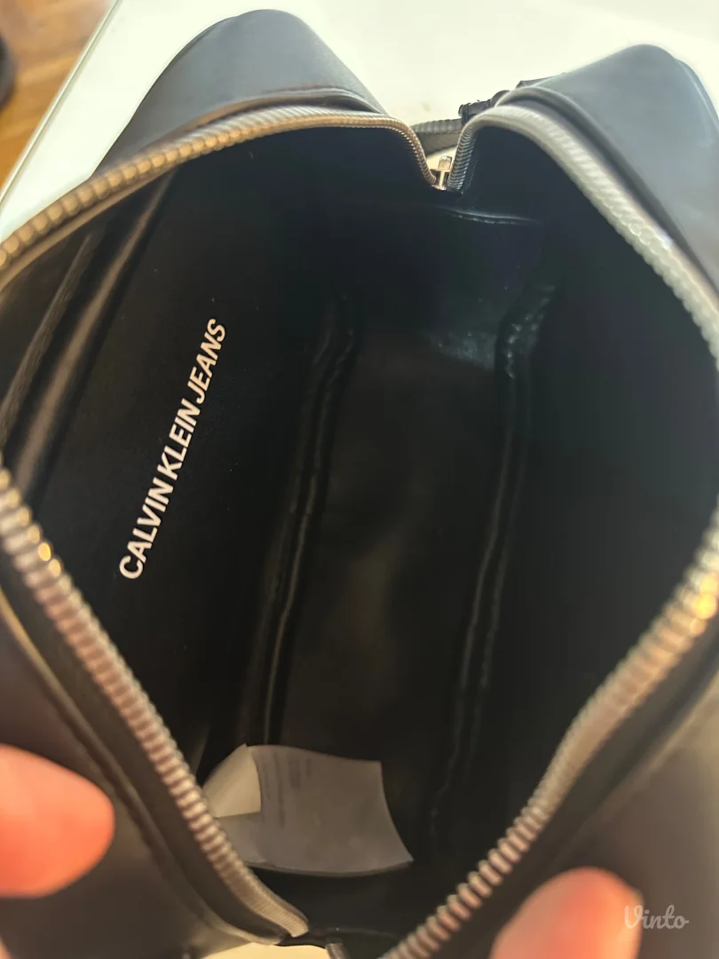 Calvin Klein torbica