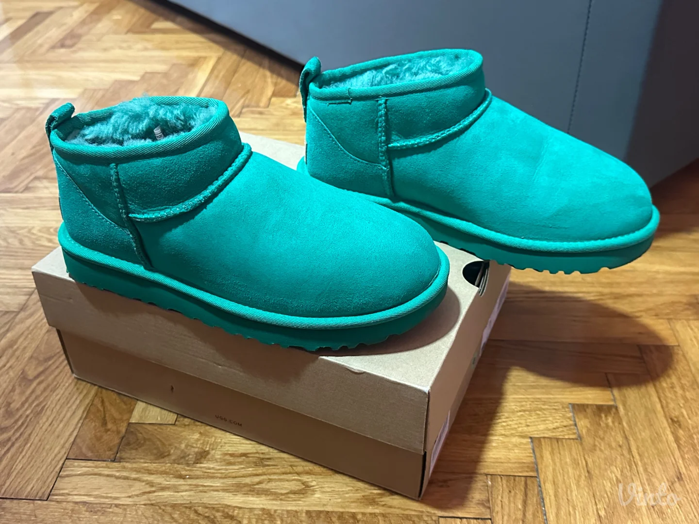 Ugg zelene ultra mini 38
