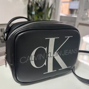 Calvin Klein torbica