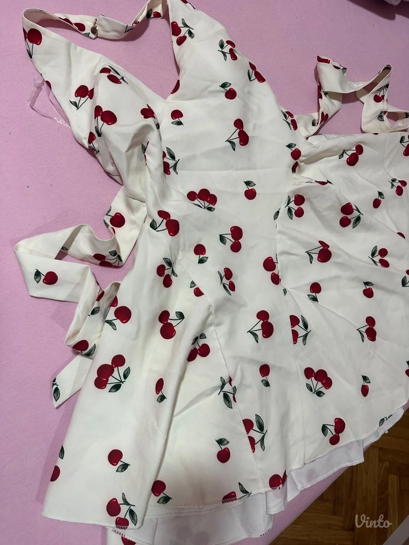 Nova univerzalna haljina sa visnjama