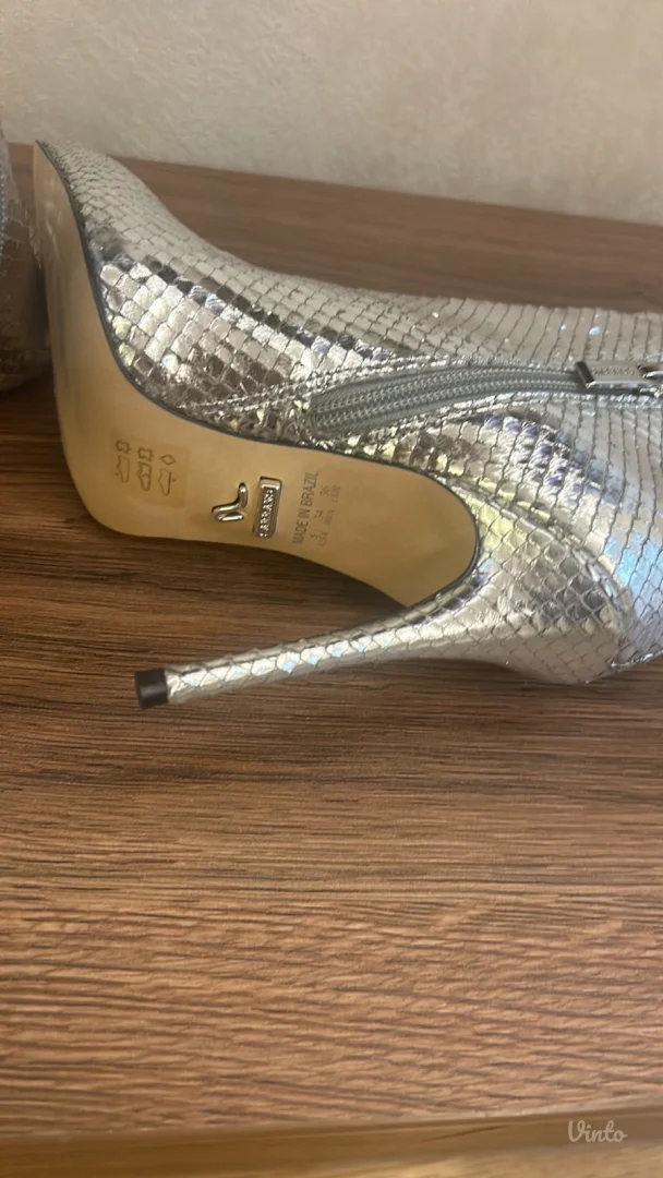 Carrano NOVE čizmice, 36 vel.