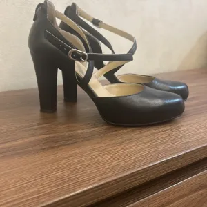 Nero Giardini, italijanske kožne cipele